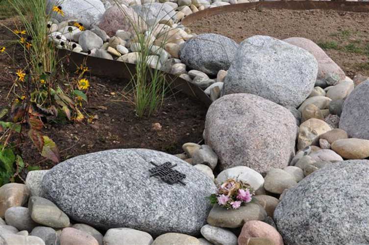 Gemeinschaftsgrabanlage auf dem Friedhof in Pleidelsheim