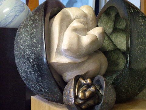 Private Gartenskulptur aus Naturstein