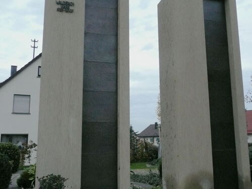 Gemeinschaftsgrabanlage mit liegenden Steinplatten
